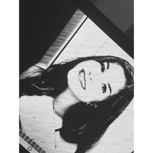 Meet your Posher, Dominique